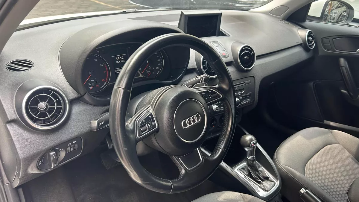 Audi A1 1.4 Cool S-tronic Dsg 2014
